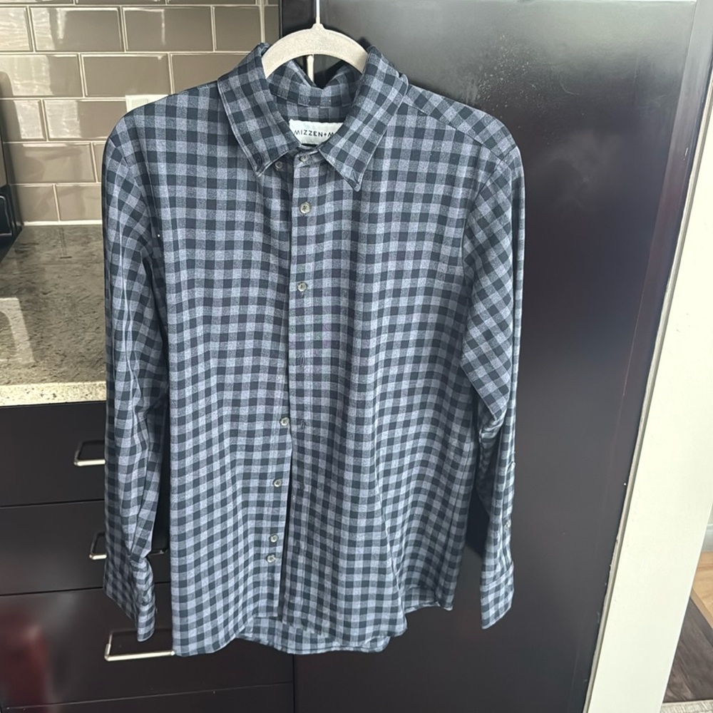 Mizzen + Main button down shirt - Large - worn twice